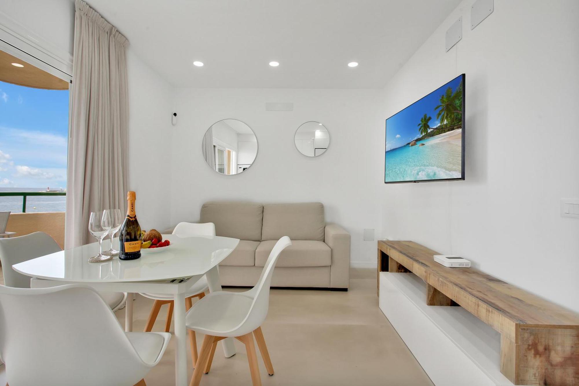 Casa Marinita, Top Floor, Direct Access To The Seafront Apartment ลอส กริสเตียนอส ห้อง รูปภาพ